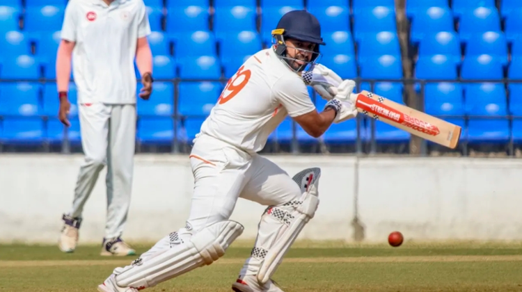 Karun_Nair_sets_new_List_A_record_for_most_runs_without_being_dismissed