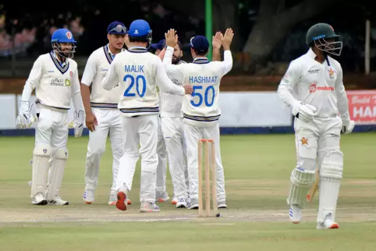 Zimbabwe_thwart_Afghanistan's_victory_push_to_hold_on_for_draw